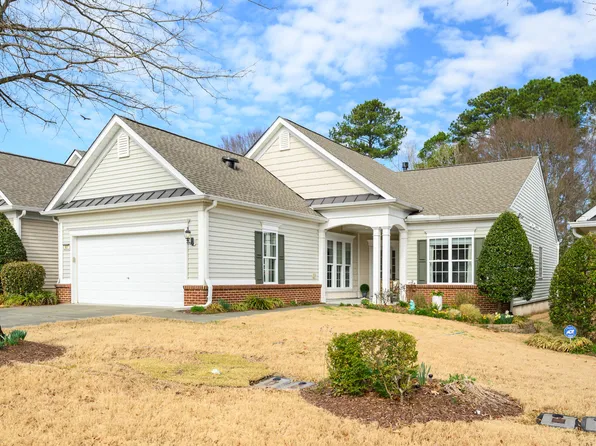 907 Footbridge Pl, Cary, NC 27519