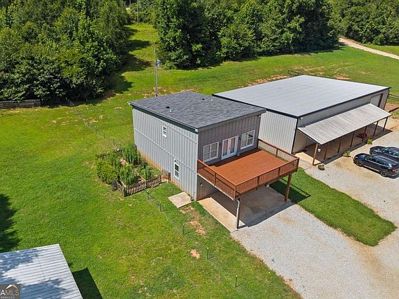 2nd image of 221 Columbus Dr