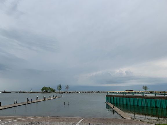 5th image of 17745 Lake Shore Blvd #5rmm9nzbu