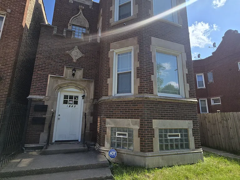 1847 W Garfield Blvd — Photo 1