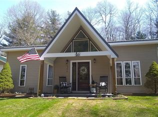 17618 Station Rd, Centerville, PA 16404