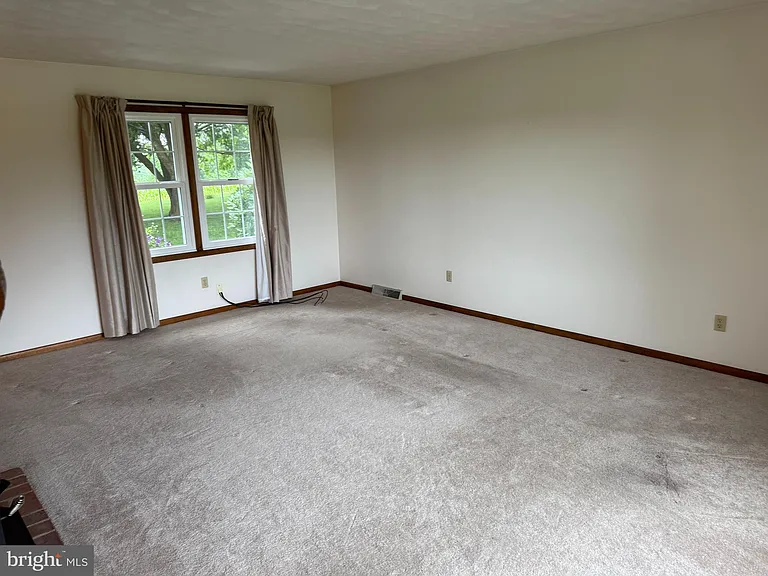 5293 Roller Rd — Photo 16