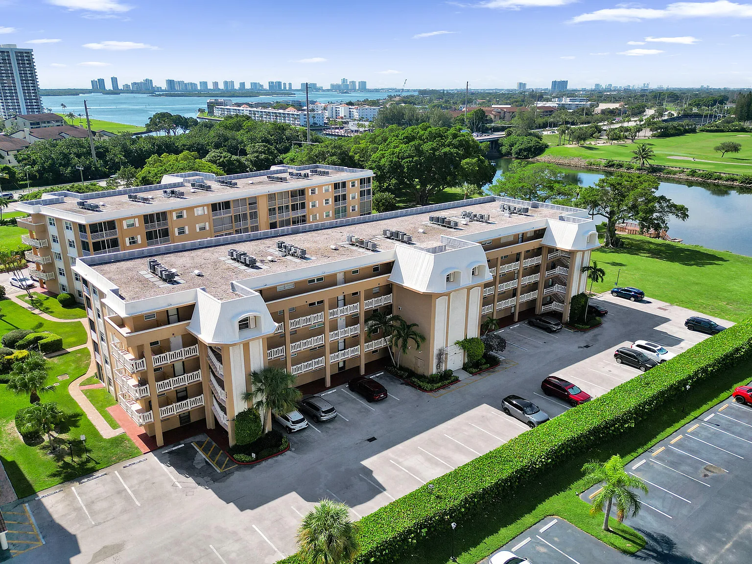Waterway West Condominiums — Photo 1