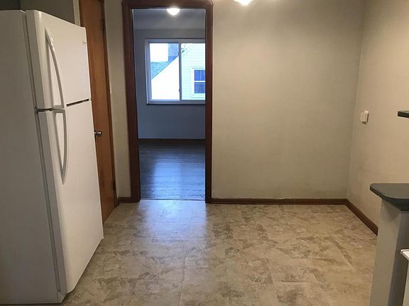 2nd image of 7512 Theota Ave