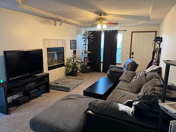 5th image of 605 NE Austin St Unit A