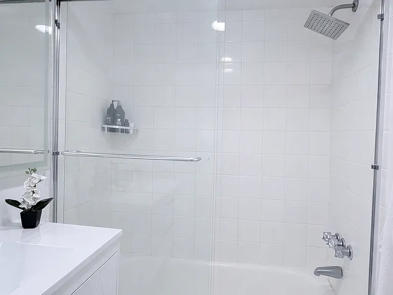 2750 NE 183rd St #306 — Photo 10
