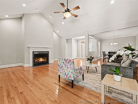 5th image of 1218 Champions Pointe Dr