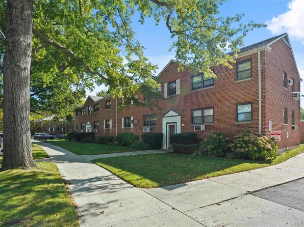 84-18 155th Avenue image 26 of 26