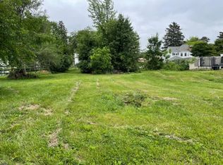 317 Prospect St, Stewartsville, NJ 08886