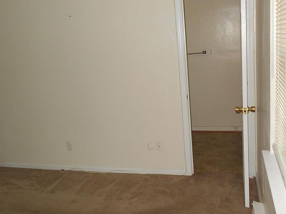 5th image of 1104 Philadelphia St #B