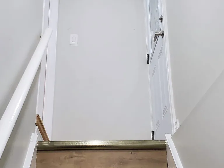 77 Maresfield Dr #BASEMENT — Photo 9
