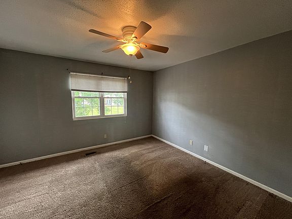 5th image of 10 Westdale Dr #1