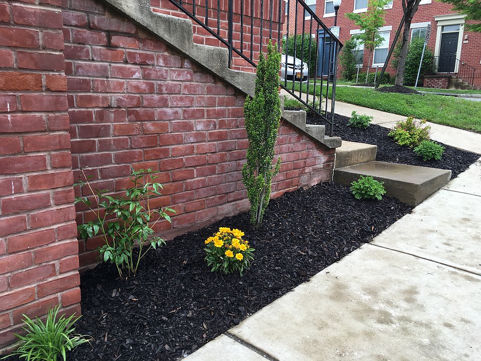 2nd image of 1610 E Fairmount Ave