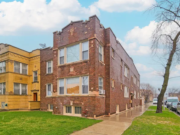 3222 W Grace St #1E, Chicago, IL 60618