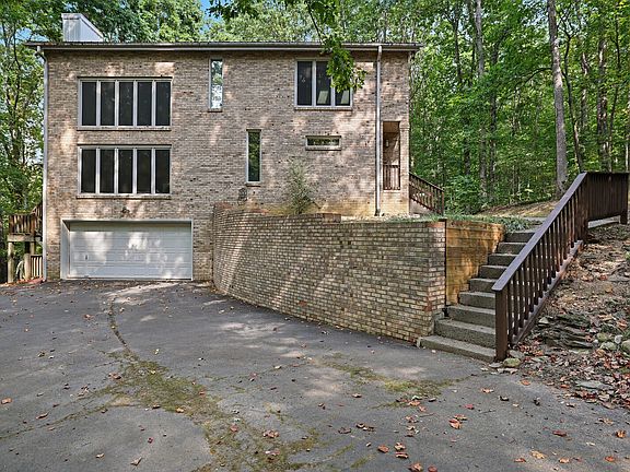 4th image of 1010 Wren Ct