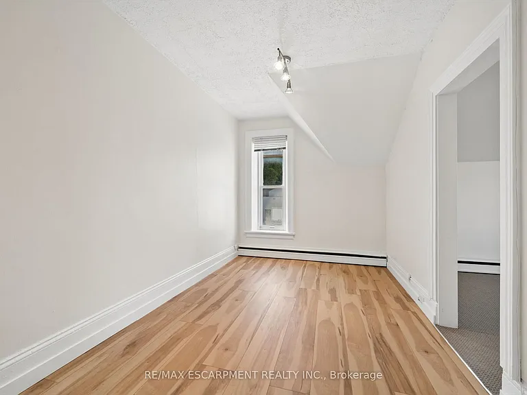 38B Concession St — Photo 8