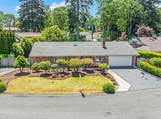 8012 Oakbrook Ln SW, Lakewood, WA