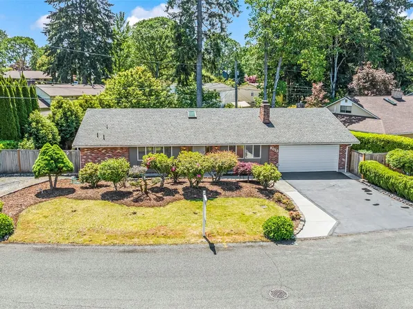 8012 Oakbrook Lane SW, Lakewood, WA 98498