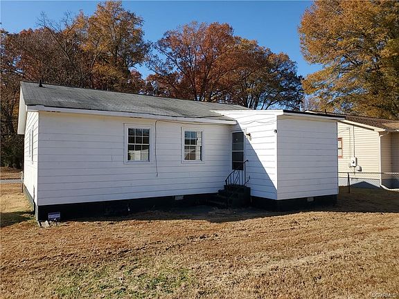 4th image of 1309 Dinwiddie Ave