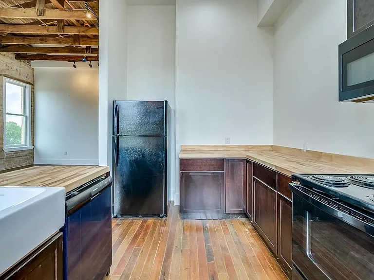 110 S Main St #206 — Photo 13