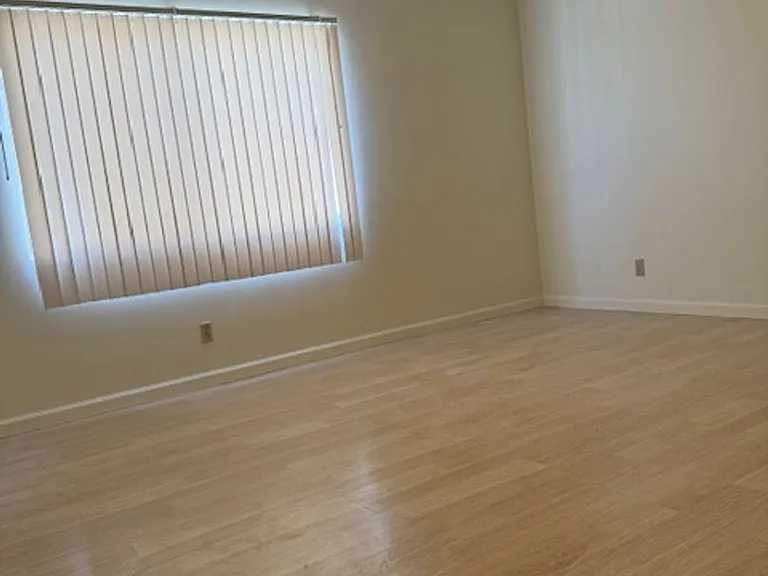 6333 Bright Ave #1E — Photo 5