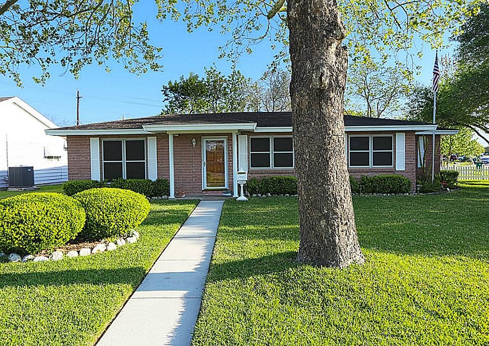 1st image of 3517 Newton Dr