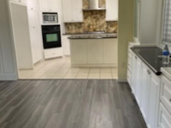 5th image of 2409 Oak St