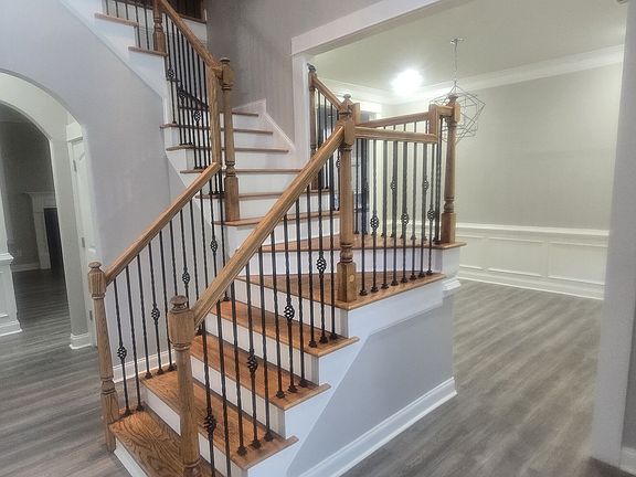 2nd image of 5715 Southcrest Ln