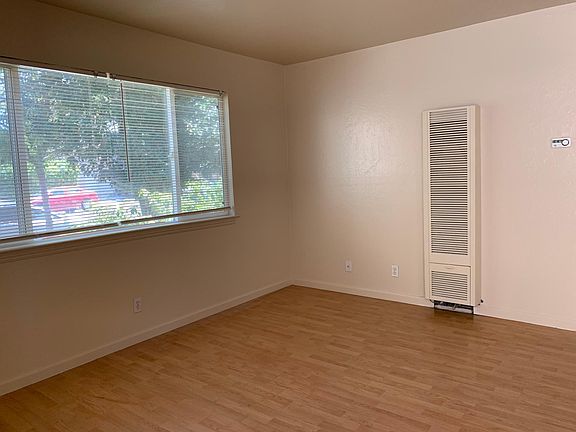 4th image of 461 N San Pedro St APT 1