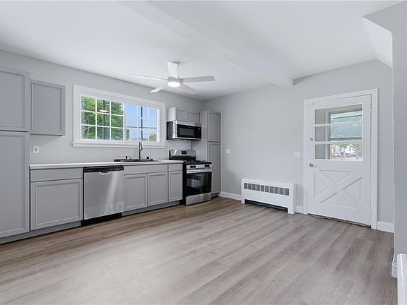 5th image of 135 Boutwell St