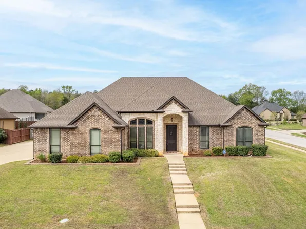 7745 Laurel Springs Ln, Tyler, TX 75703