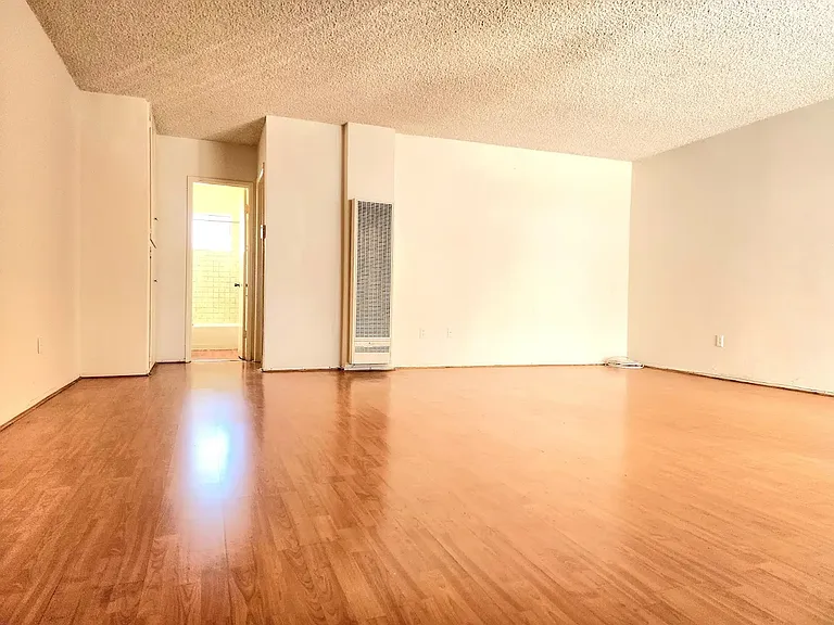 3055 Foothill Blvd #9 — Photo 3