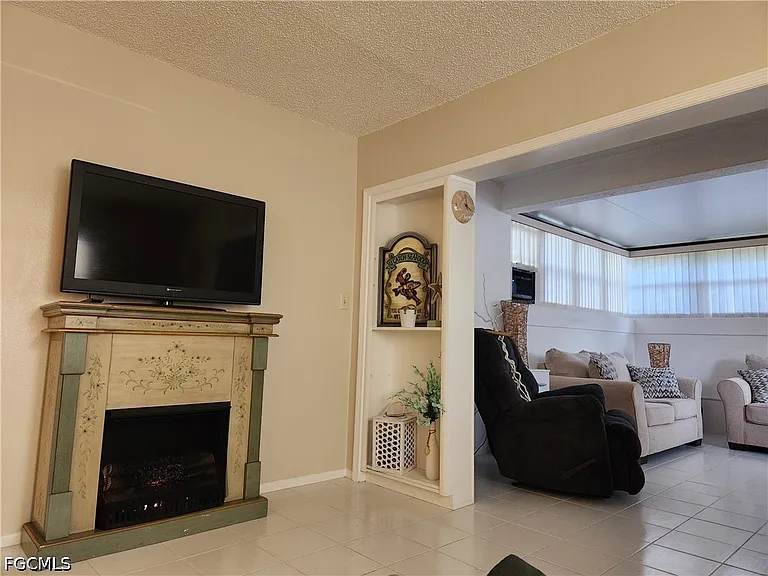 1064 Villa Dr #C103 — Photo 10