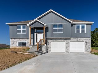 19066 Tomahawk Lane St, Joseph, MO 64505