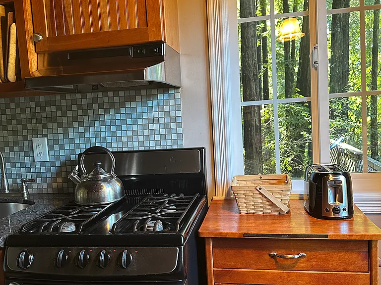Drake Rd — Photo 15