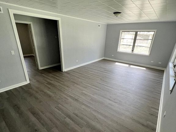4th image of 660 SE Camp St