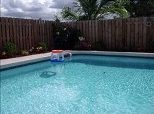 610 NE 57th Ct, Oakland Park, FL 33334