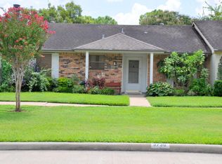 3730 Laura Leigh Ln, Friendswood, TX 77546