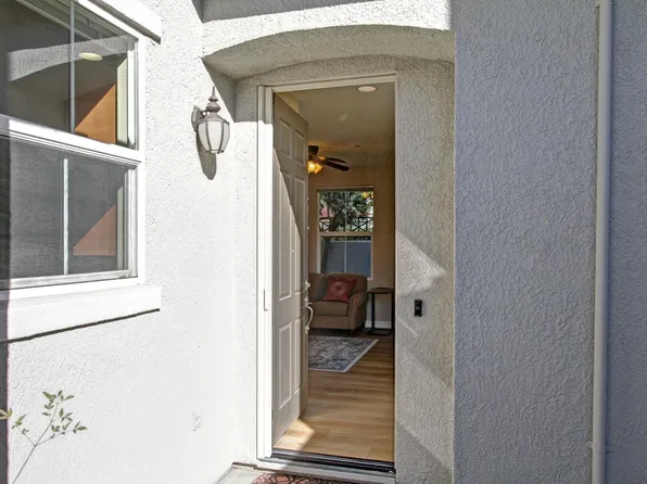 203 Picasso Way #203, Folsom, CA 95630