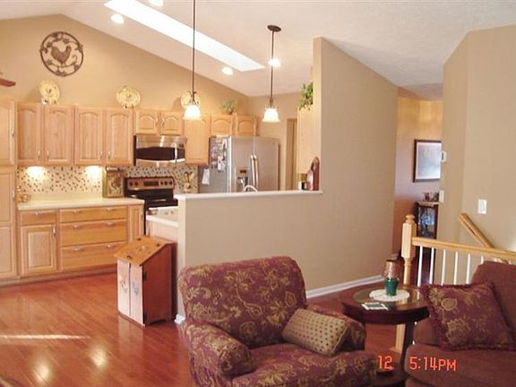 4th image of 7697 Mourning Dove Ln