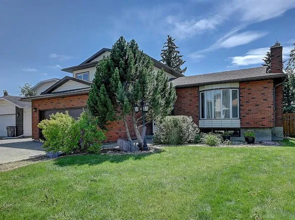 9513 N 62nd Ave, Grande Prairie, AB T8W 2E1