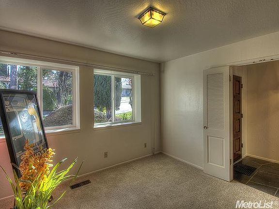 5th image of 5710 Hoffman Ln