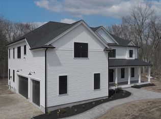 19 Ashkins Dr, Mendon, MA 01756