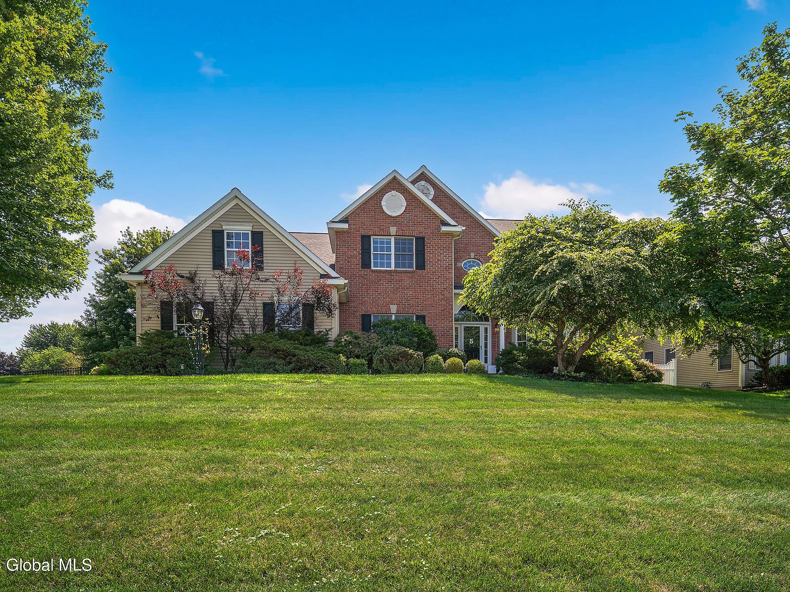 5 Dutch Meadows Drive, Cohoes, NY 12047 Zillow