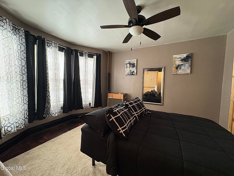 4th image of 71 Quail Street