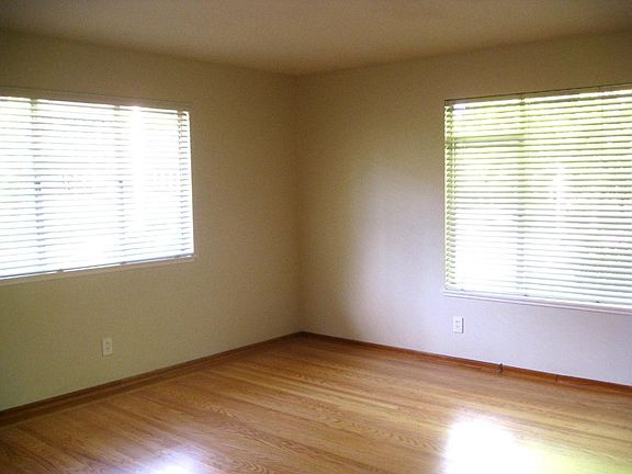 4th image of 4601 J St