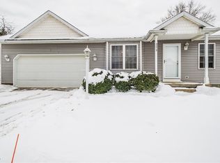 3278 Sumser St NW, North Canton, OH 44720