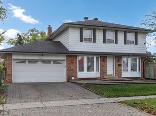 49 King Louis Cres, Toronto, ON M1T 2X1