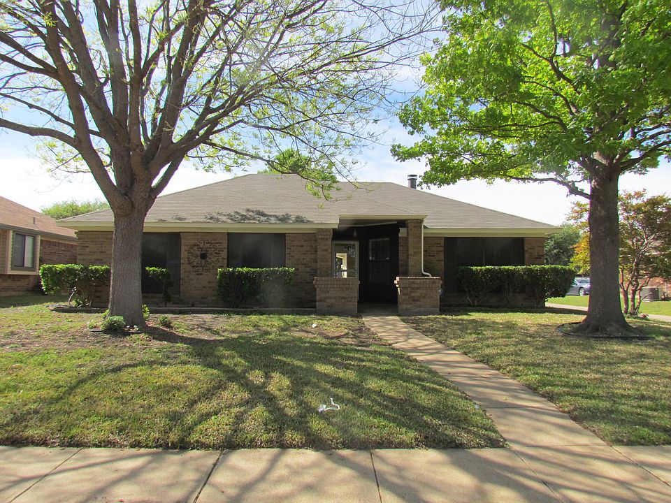 1st image of 1302 Petunia Dr