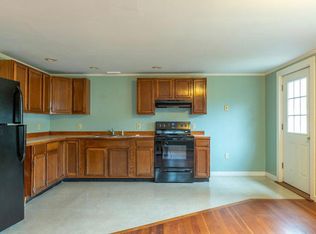 1096 Middle Rd, Warren, ME 04864